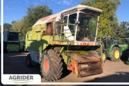 Claas Dominator 106