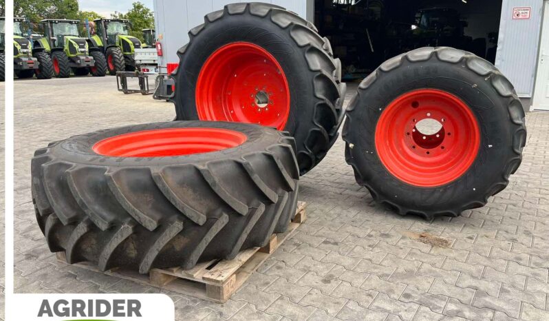 
								Claas traktor kerék full									