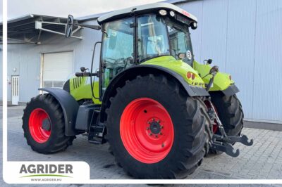 Claas Arion 640
