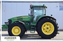 John Deere 7920