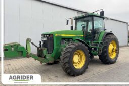 John Deere 8300