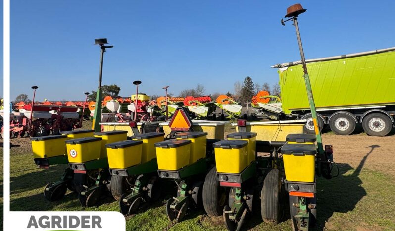 
								John Deere 1750 full									