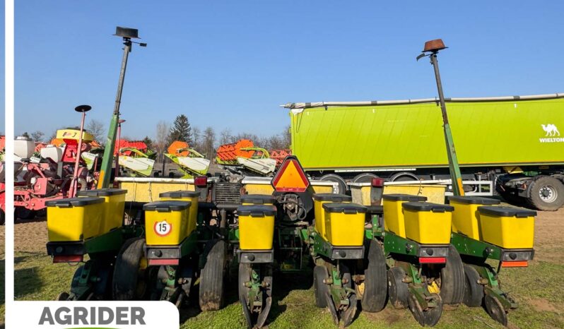 
								John Deere 1750 full									