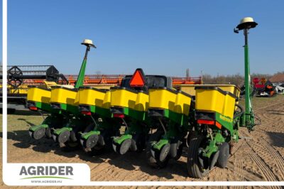 John Deere 1750 MaxEmerge XP