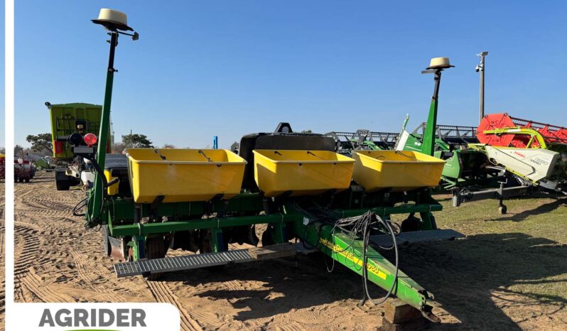 
								John Deere 1750 MaxEmerge XP full									