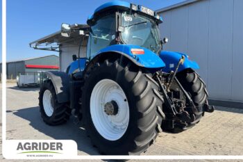 New Holland T 7060